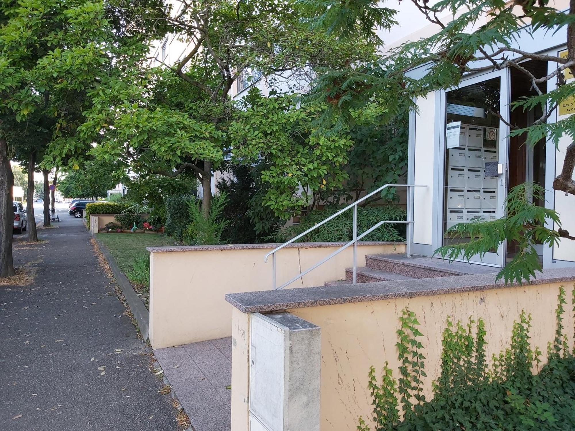 Le Marcellin Colmar - Garage - Terrasse Exterior foto